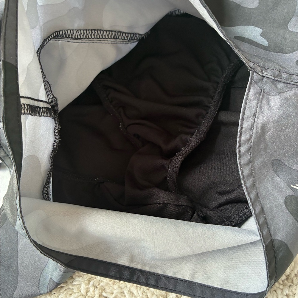 🎇🎆3for$9 Old Navy Active Black Shorts - Picture 4 of 5